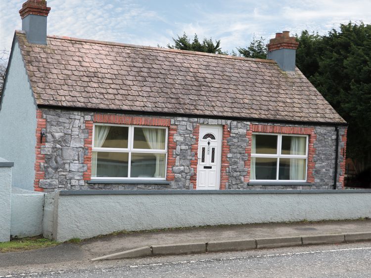 Jam Cottage Annalong Ballagan Self Catering Holiday Cottage