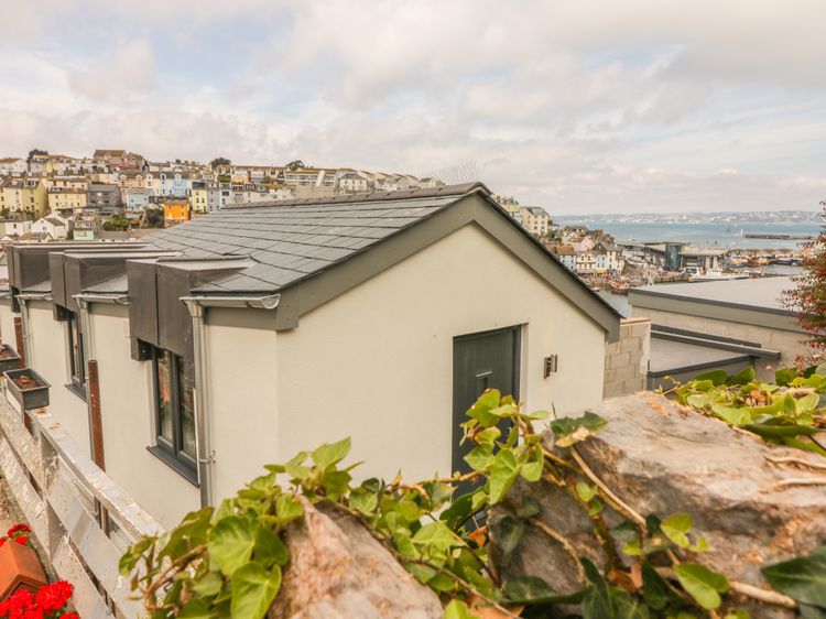 Harbour View Retreat Brixham Devon Self Catering Holiday Cottage