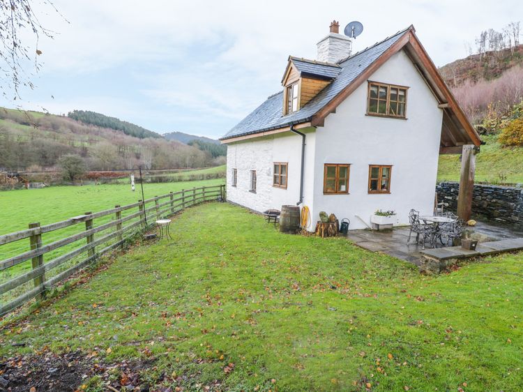 Tan Y Garth Cottage Glyndyfrdwy Self Catering Holiday Cottage
