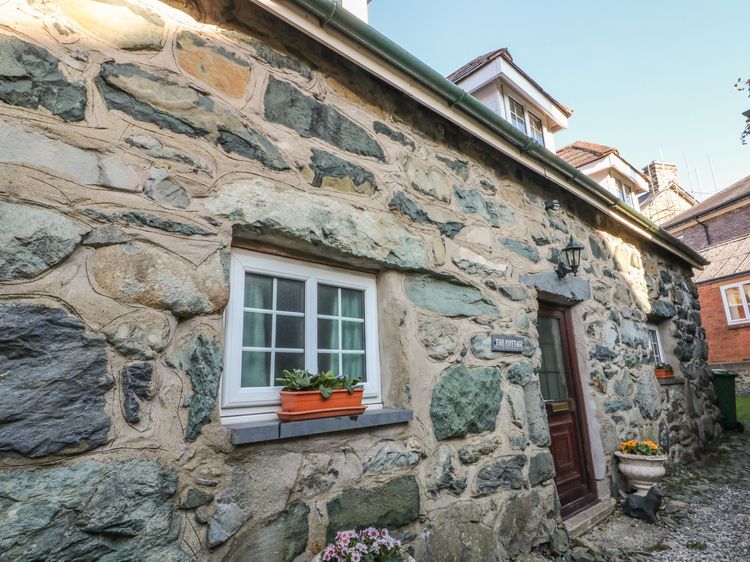 The Cottage Dolgellau Clogwyn Self Catering Holiday Cottage