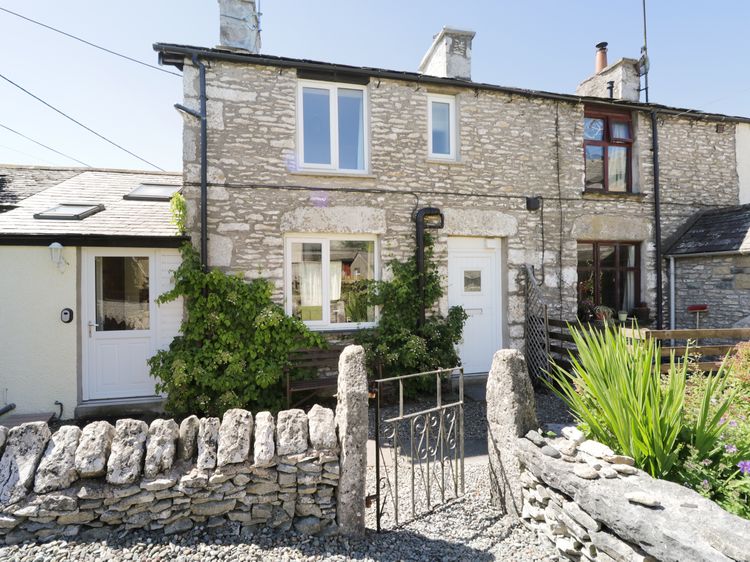 Limestone Cottage Levens The Lake District And Cumbria Self
