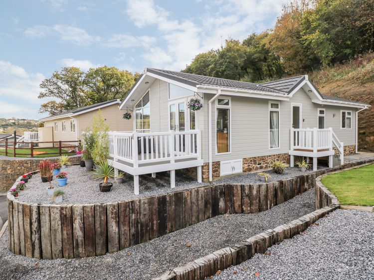 Lodge 66 Stepaside Self Catering Holiday Cottage