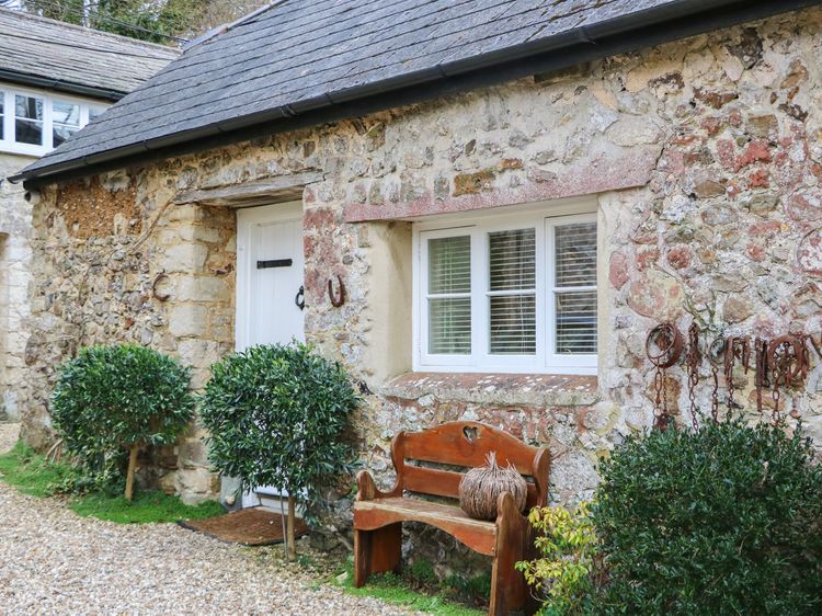 Pottery Barn Branscombe Bulstone Devon Self Catering