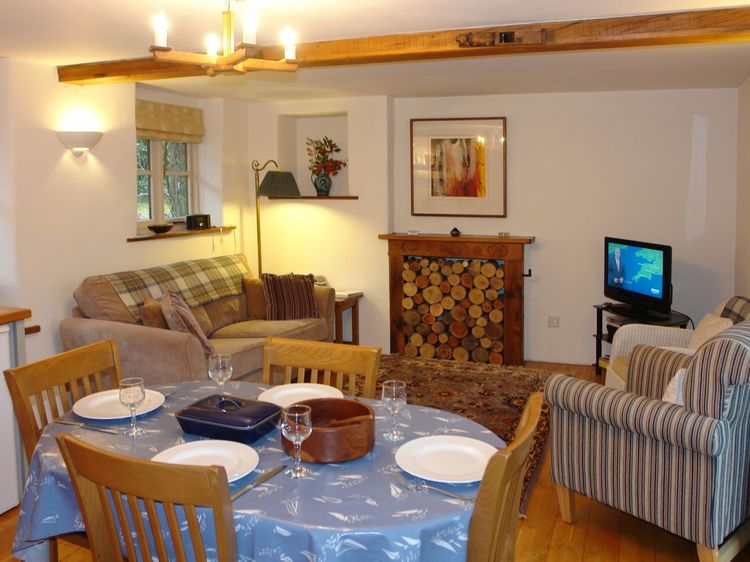 The Linhay Throwleigh Devon Self Catering Holiday Cottage