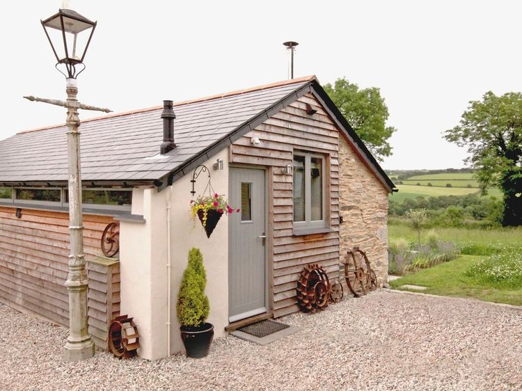 Mugwell Barn Luckett Broadgate Cornwall Self Catering