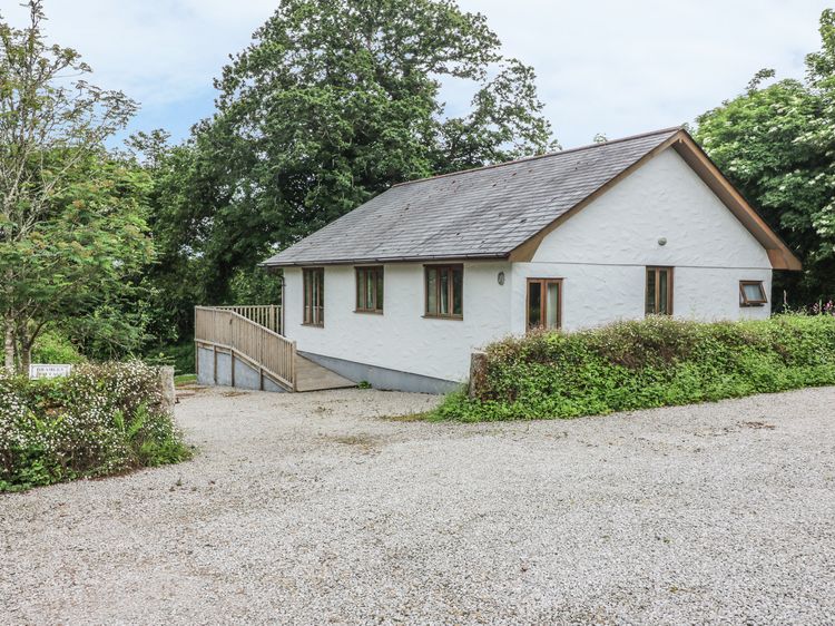 Bramley Cottage Mawnan Smith Carlidnack Cornwall Self