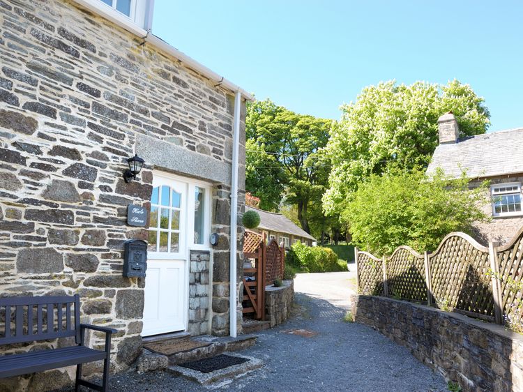 Hele Stone Cottage Polyphant Hicks Mill Cornwall Self
