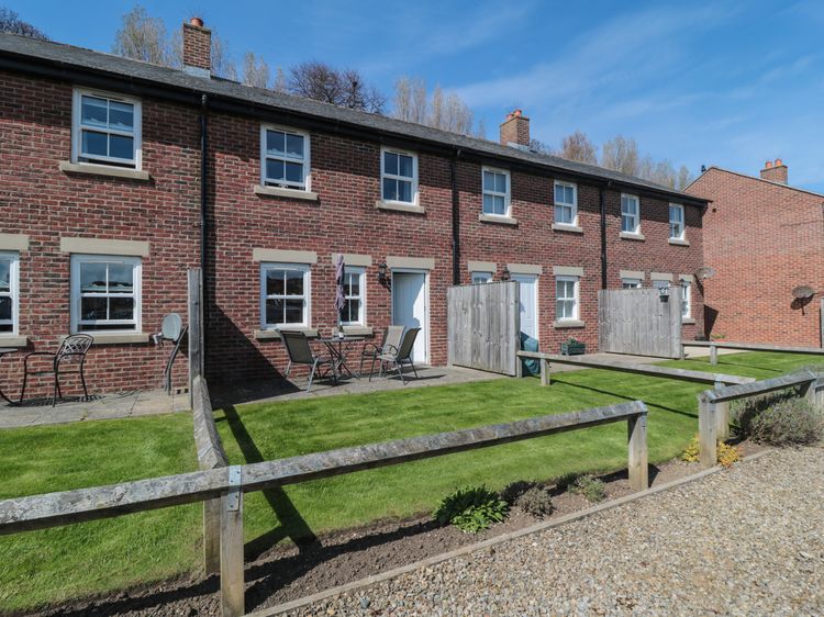 Hudson Cottage Whitby North York Moors And Coast Self