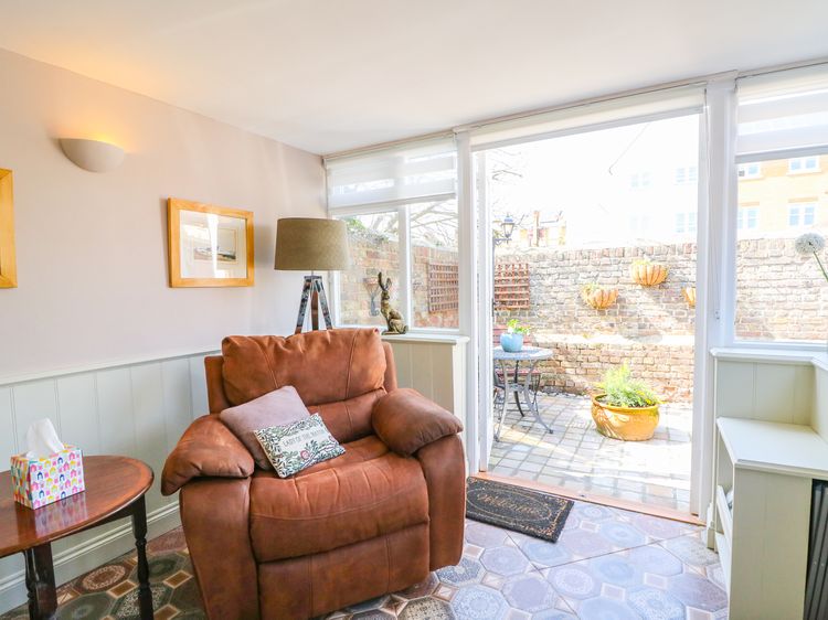 Rose Cottage Deal South Of England Self Catering Holiday Cottage