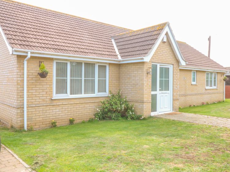 Seaview Lowestoft Pakefield Cliffs East Anglia Self