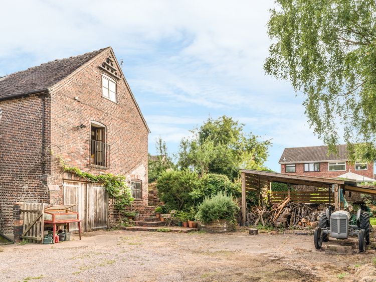 The New Inn Mill Trentham Peak District Self Catering