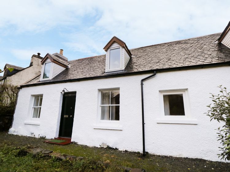 Tigh Fasgaidh Dornie Ais Sgeir Self Catering Holiday Cottage