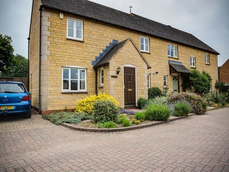 Oakmead Moreton In Marsh Self Catering Holiday Cottage