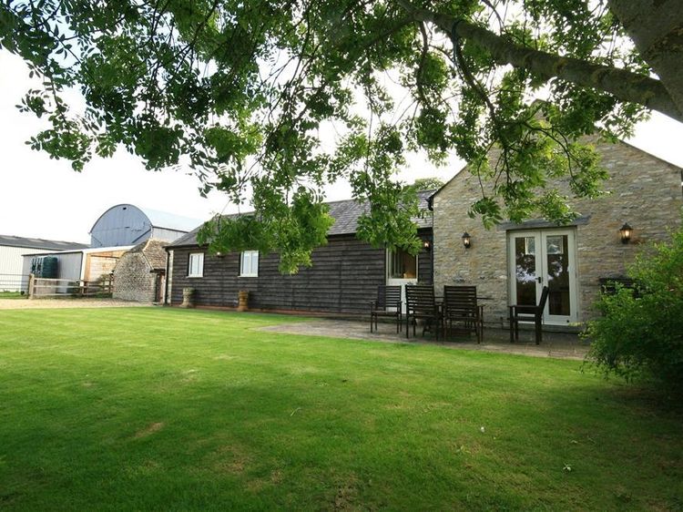 Dairy Cottage Cirencester Self Catering Holiday Cottage