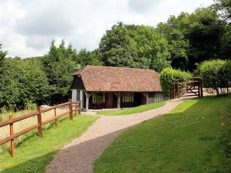 Woodside Cottage Rochester Coomb Hill South Of England