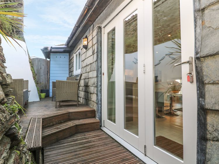 The Mermaid Loft Trebarwith Strand Treknow Cornwall Self