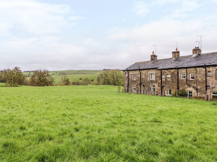 Croftside Cottage Airton Yorkshire Dales Self Catering