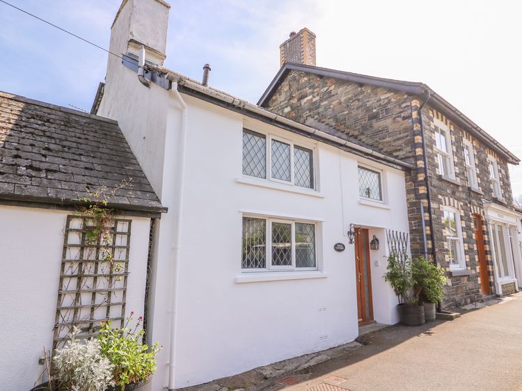 Rock Cottage Rhayader Llansantffraed Cwmdeuddwr Self