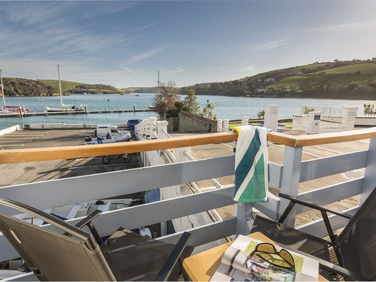 Spinnaker Cottage Salcombe Devon Self Catering Holiday Cottage