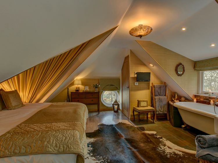 Quantock Hide Kilve Alfoxton Park Hotel Dorset And Somerset