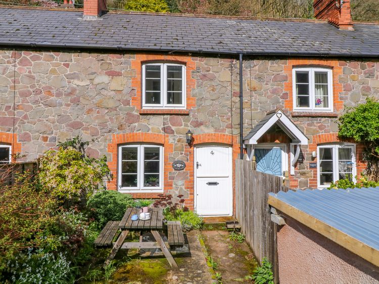 Woodedge Porlock Self Catering Holiday Cottage