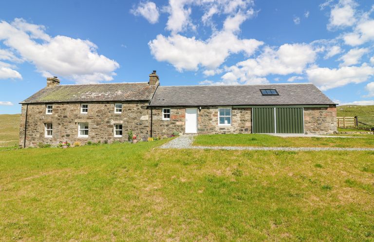 Property photo 1 of 48