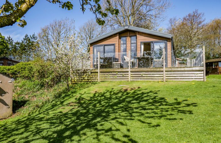 Property photo 1 of 39