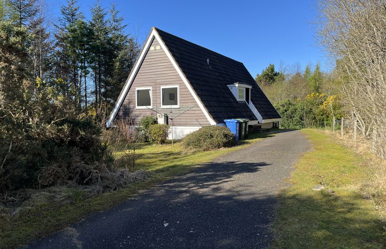 Property photo 1 of 12