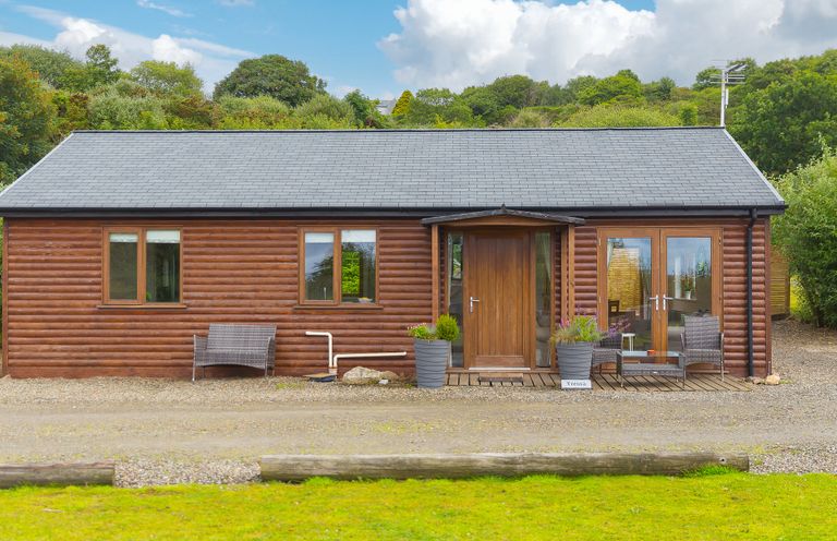 Property photo 1 of 53