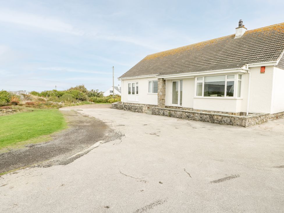 Cottage ∙ 4 Bedrooms ∙ 8 Guests - Trearddur Bay
