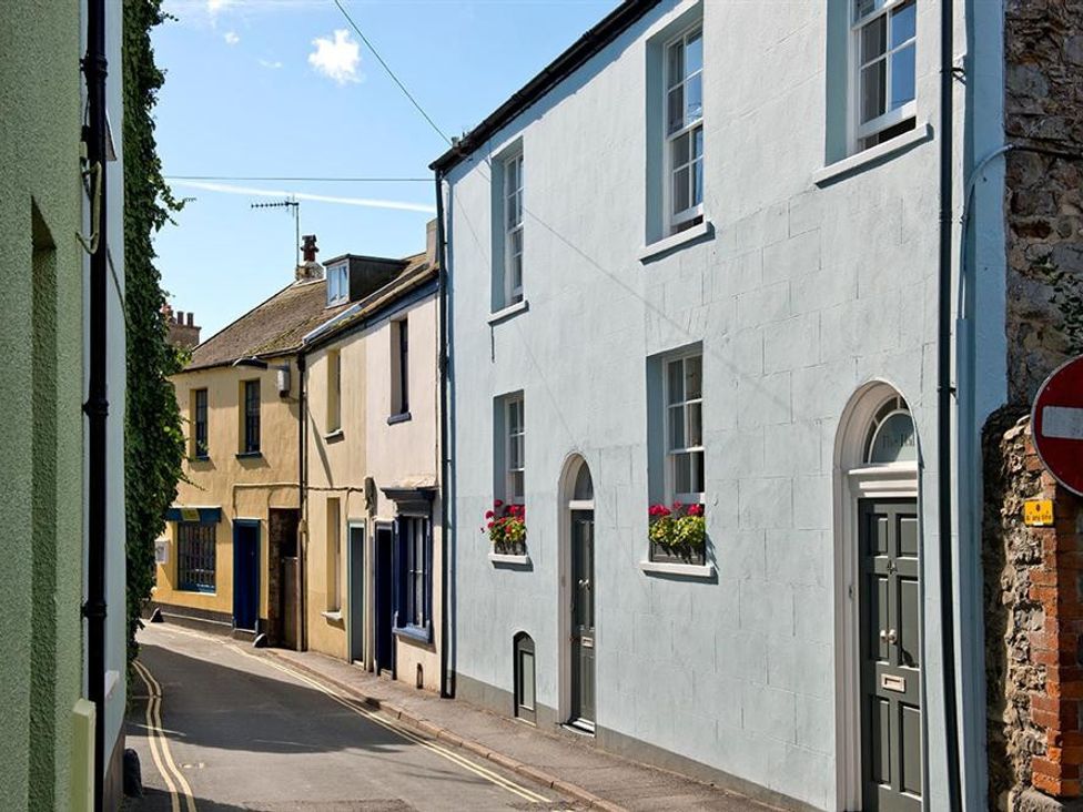 Cottage ∙ 5 Bedrooms ∙ 10 Guests - Lyme Regis