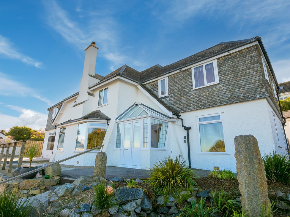 Cottage ∙ 5 Bedrooms ∙ 10 Guests - Marazion