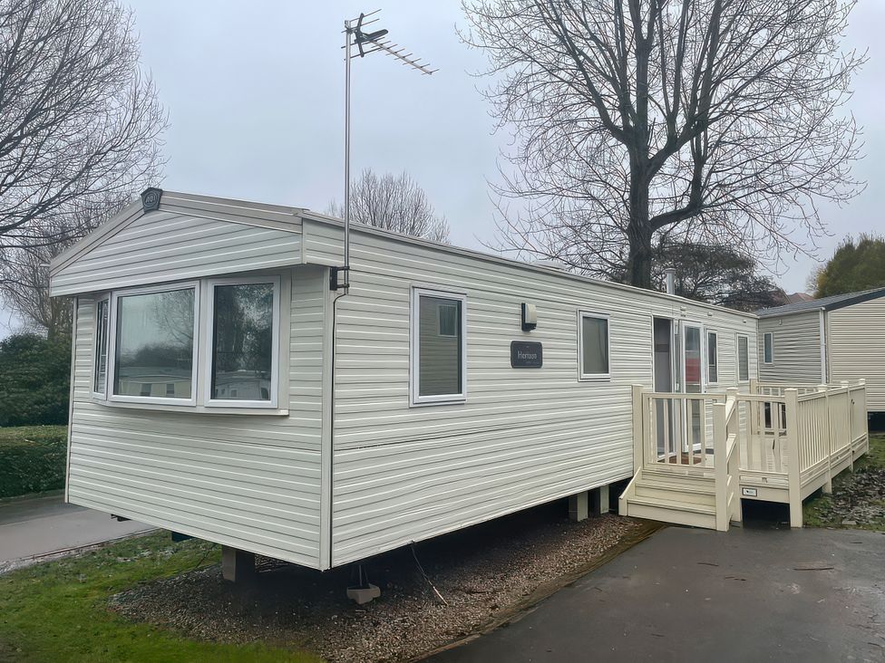 Marton Mere Holiday Village - Holiday Accommodation 18865 - Lancashire