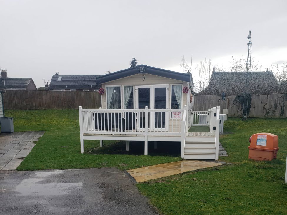 Marton Mere Holiday Village - Holiday Accommodation 20877 - Blackpool