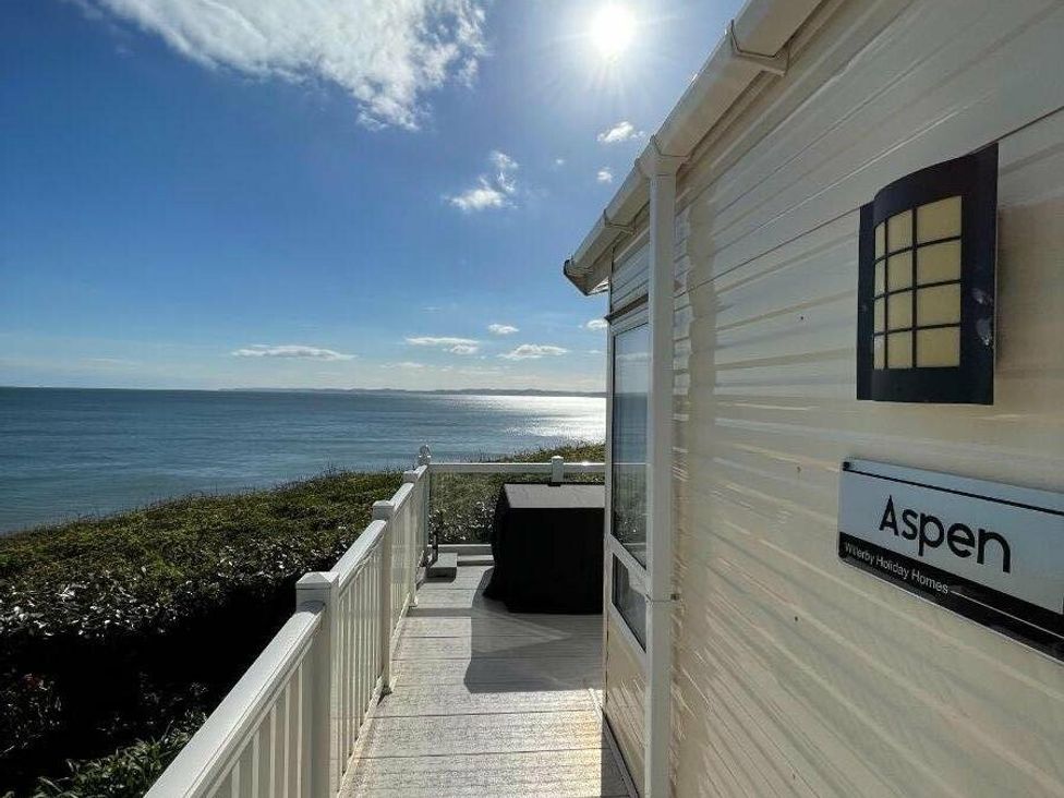Devon Cliffs Holiday Park - Holiday Accommodation 2104 - Exmouth