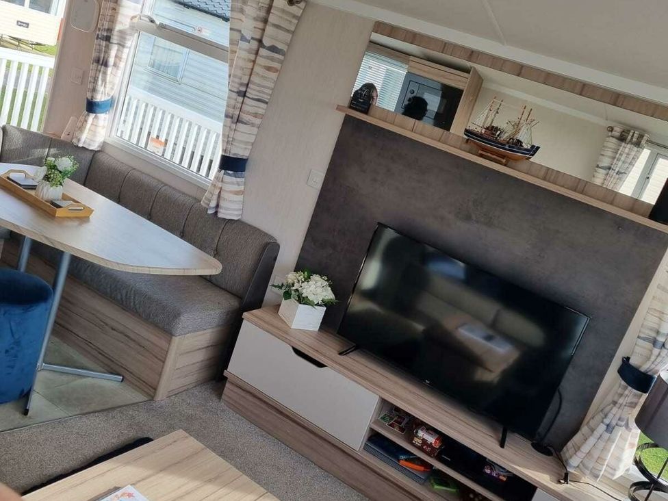 Skipsea Sands Holiday Park - Holiday Accommodation 22031 - North Yorkshire