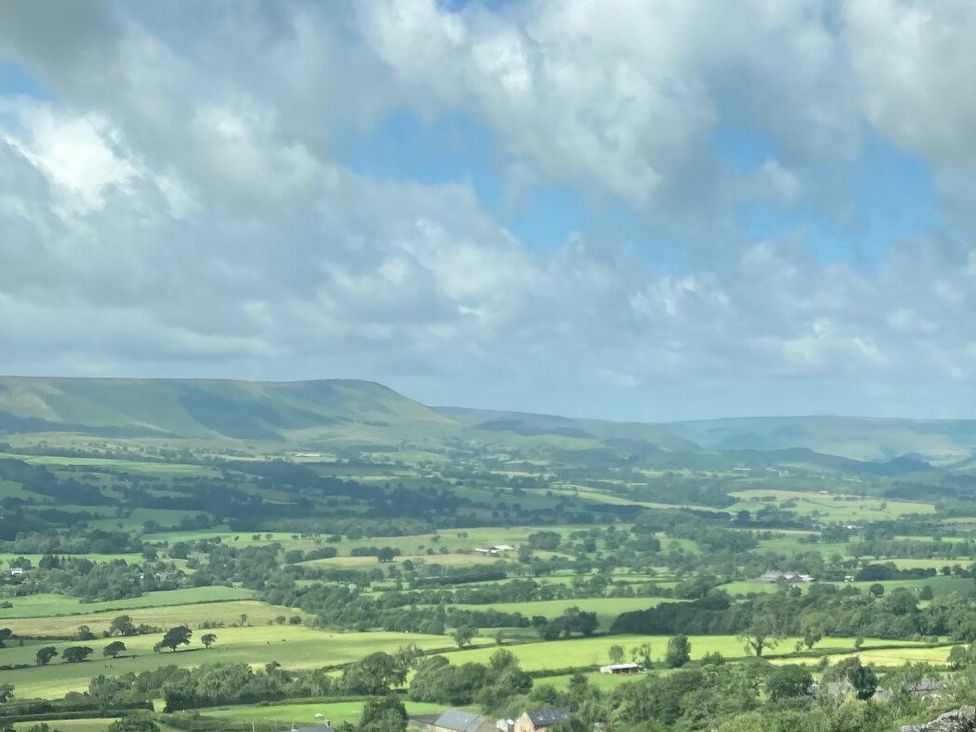 Fell Valley View (Private Land) - Holiday Accommodation 22240 - 英格蘭