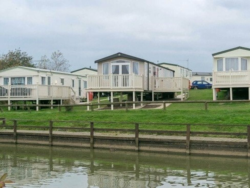 Blue Dolphin Holiday Park - Holiday Accommodation 2485 - Yorkshire
