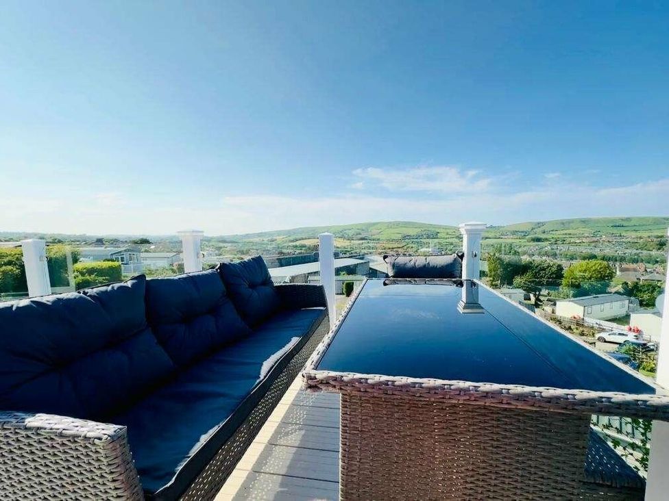 Swanage Bay View - Holiday Accommodation 6416 - Swanage Beach