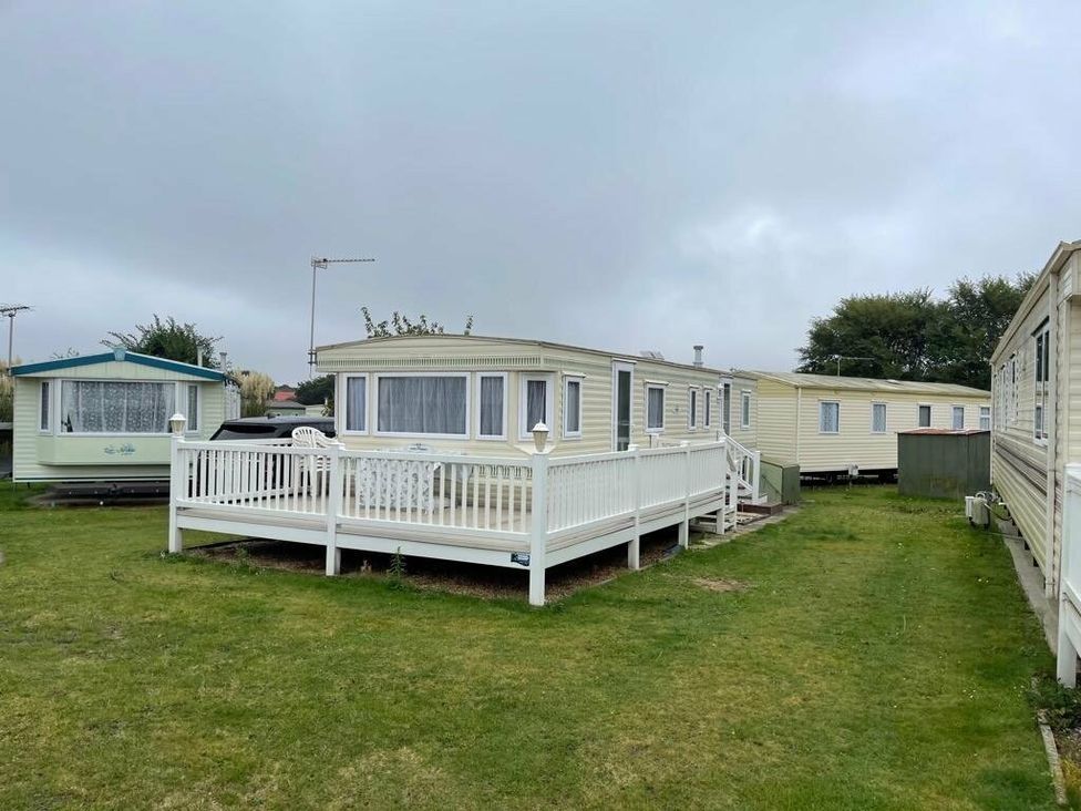 Cherry Tree Holiday Park - Holiday Accommodation 7184 - Great Yarmouth Beach