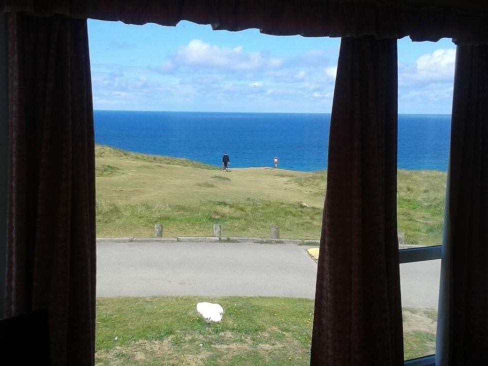 Perran Sands - Holiday Accommodation 8131 - Perranporth