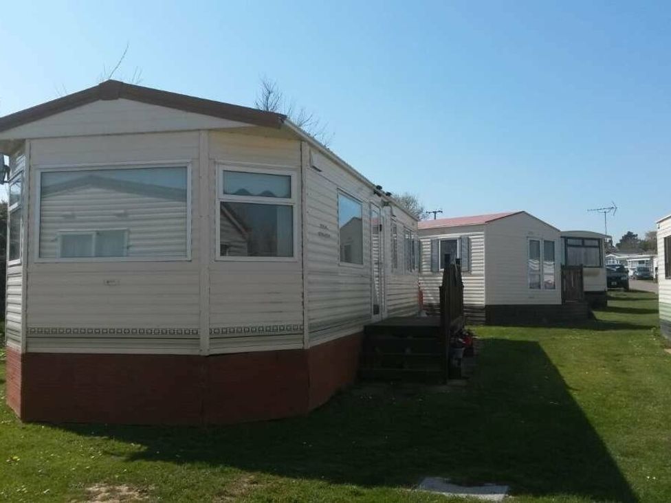 Trimingham House Caravan Park - Holiday Accommodation 8974 - Mundesley