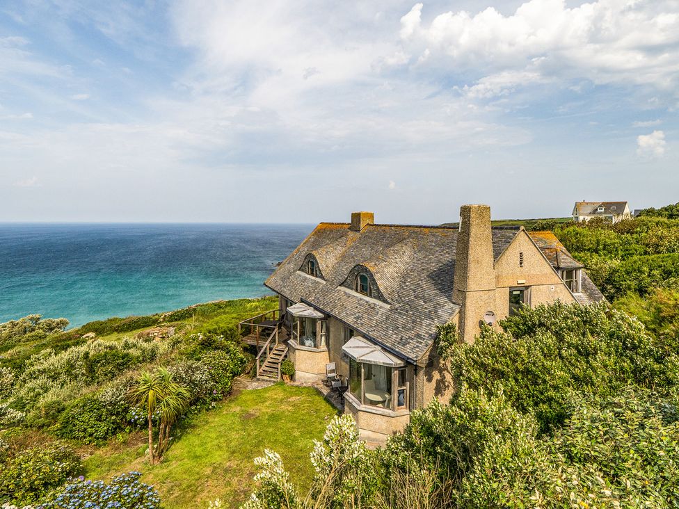 Cottage ∙ 4 Bedrooms ∙ 8 Guests - Saint Just