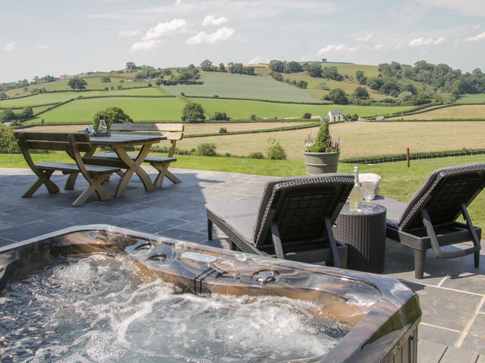 Cottage ∙ 2 Bedrooms ∙ 4 Guests - Shropshire