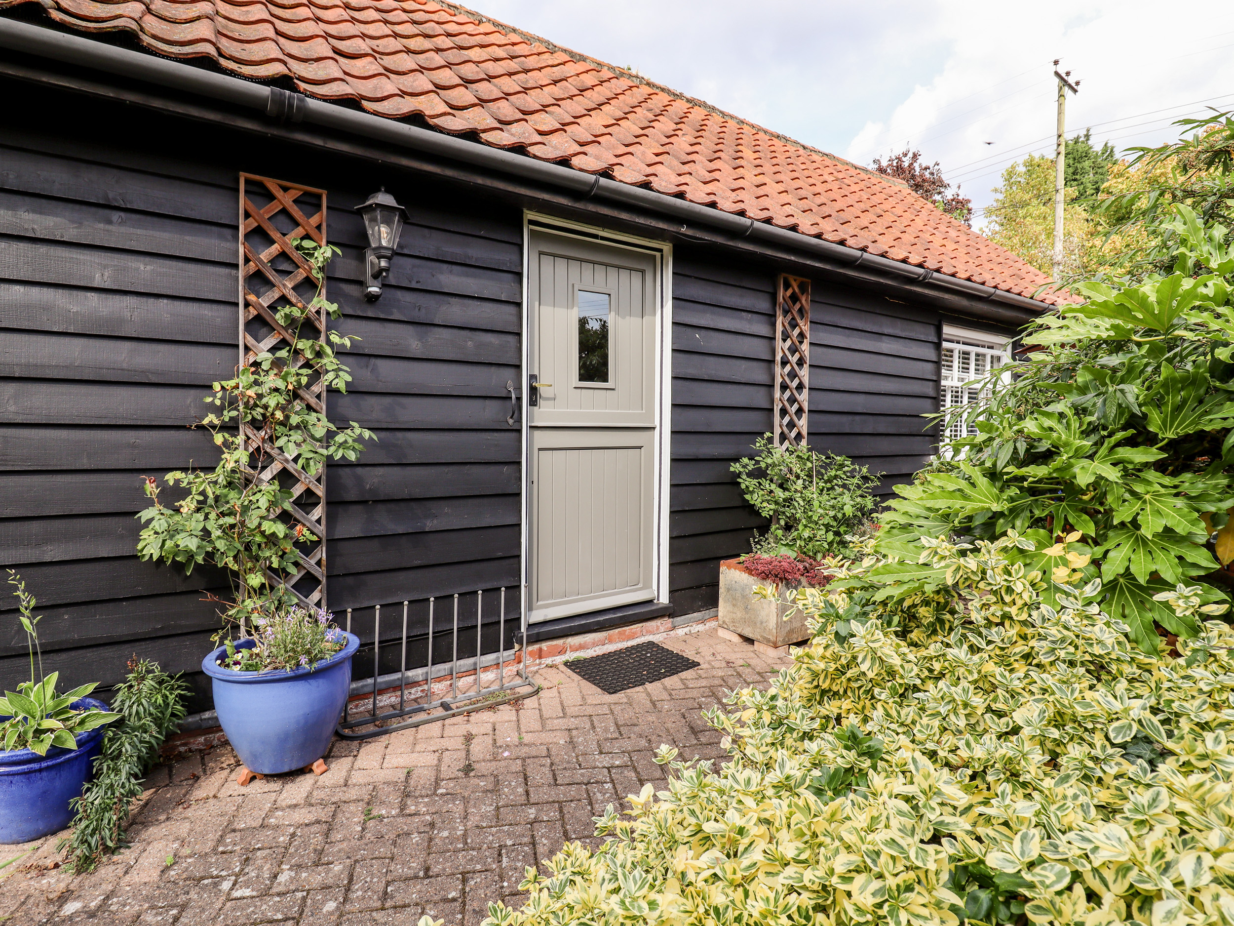Holiday cottage, Saxmundham (Courtyard Cottage, Poplar Farm Barn)