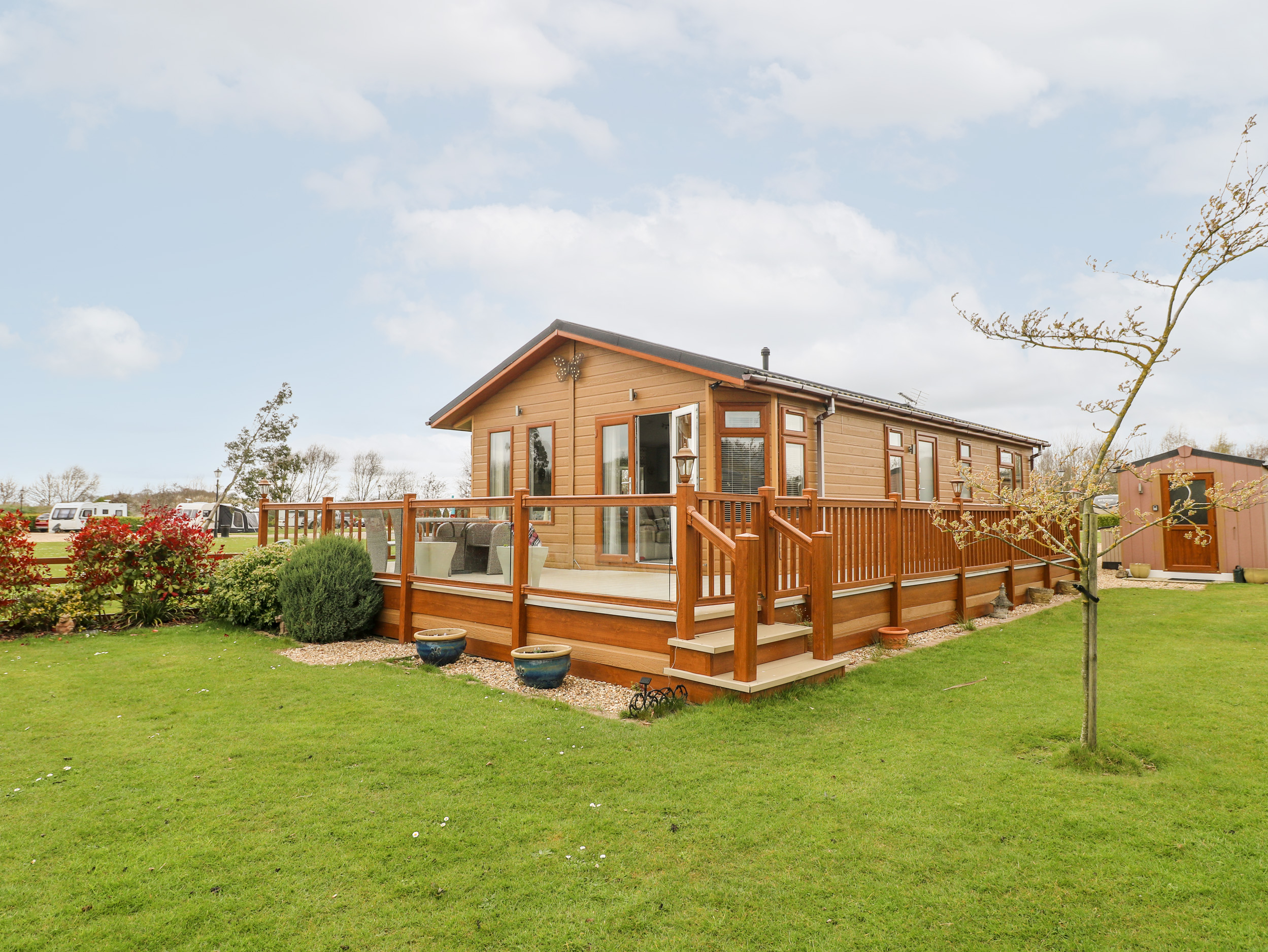 Holiday cottage, Barkston (Lake View Lodge)