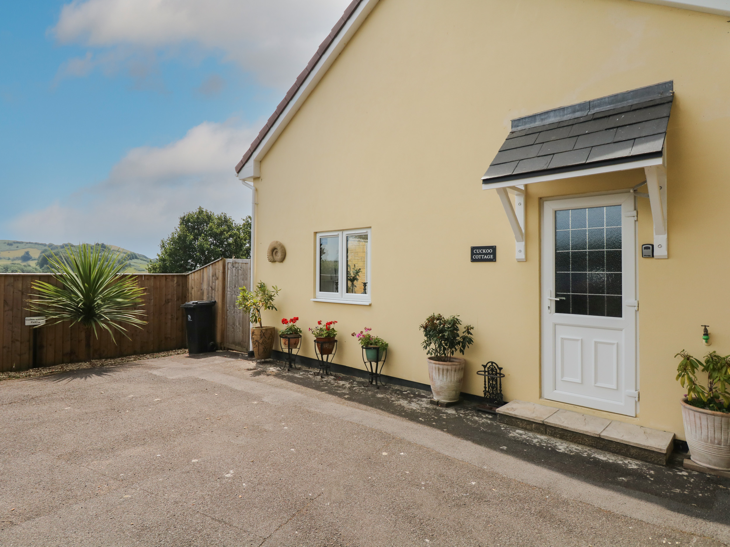 Holiday cottage, Bridport ()