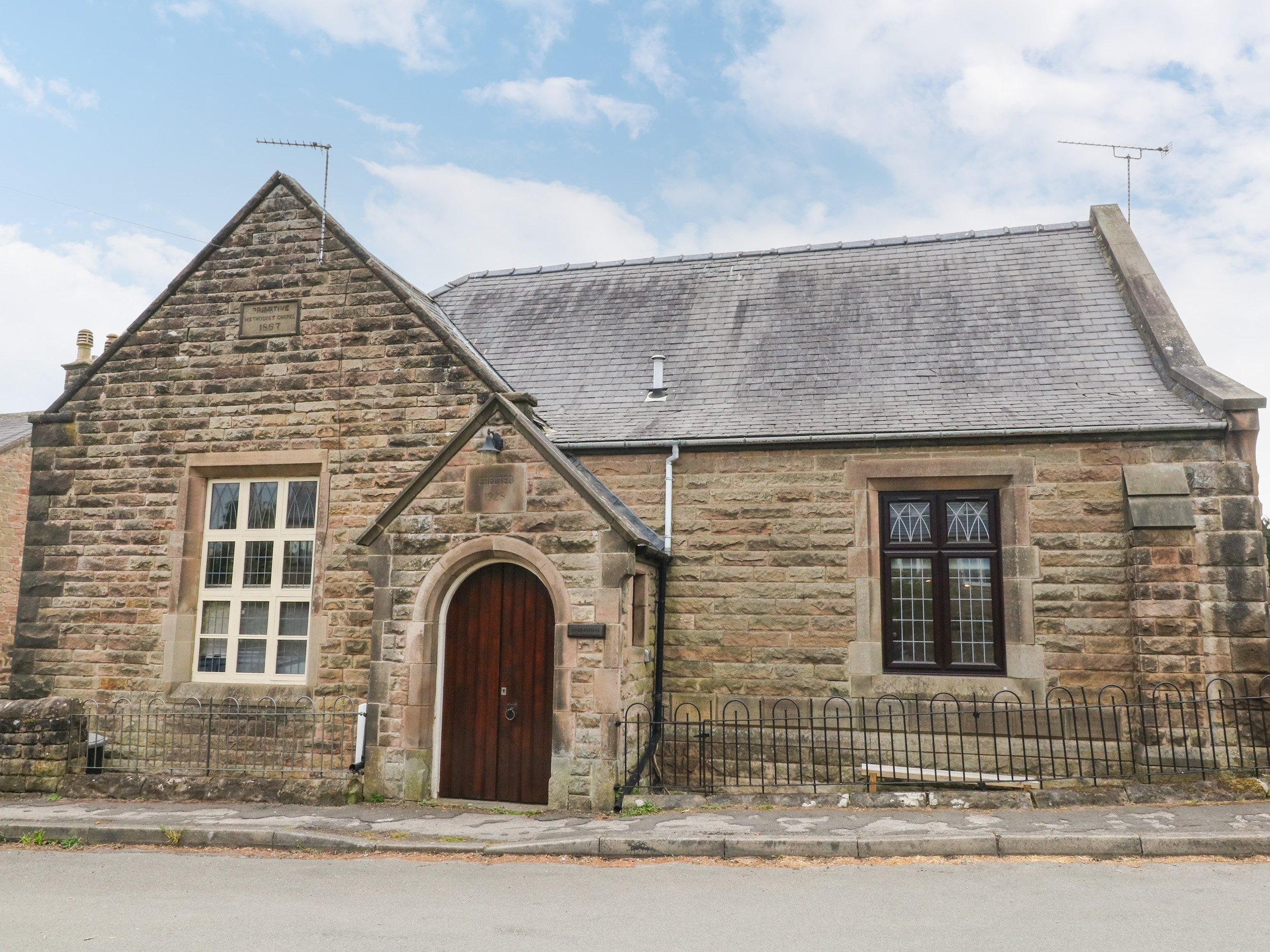 Holiday cottage in Winster, Derbyshire - Photo 1