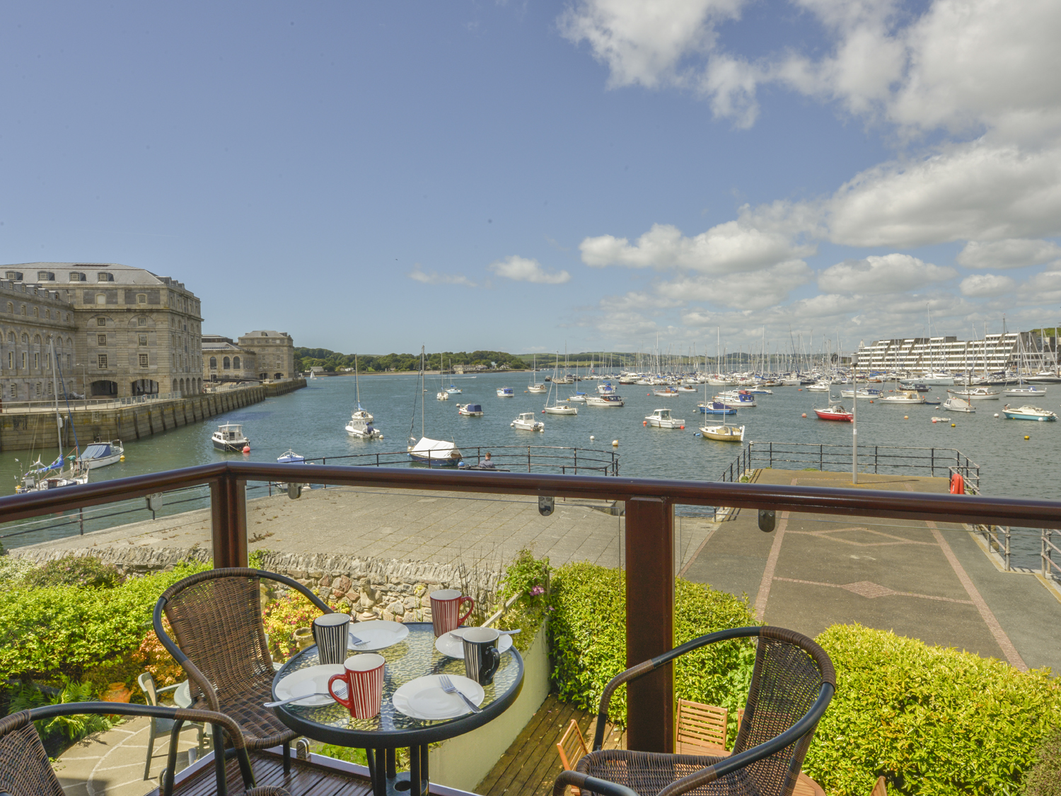The View, Plymouth Beach Stays