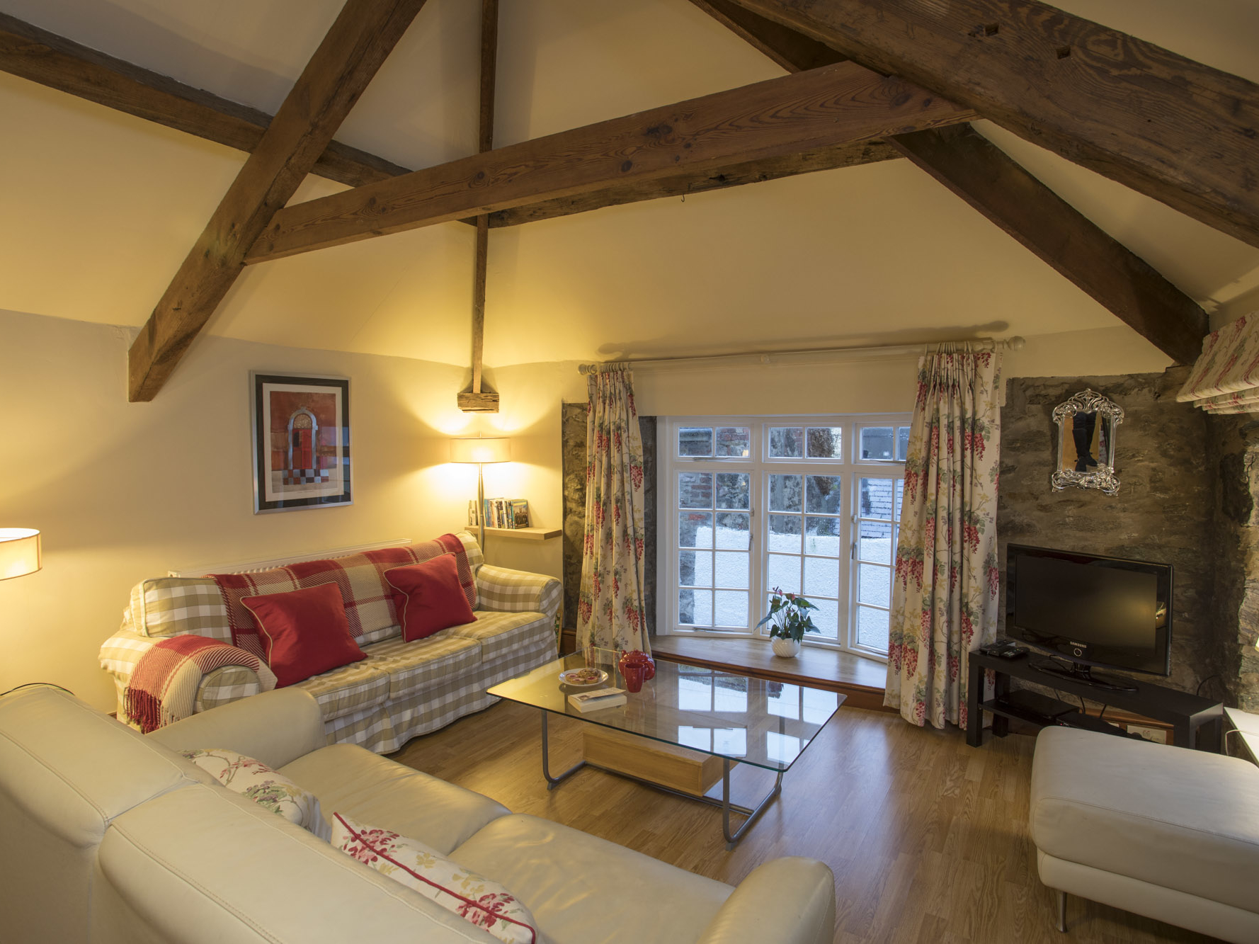 The Coach House - Beaumaris - Sleeps 4